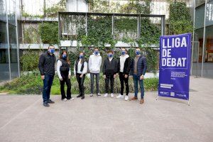 Alumnat de set instituts d’educació secundària competeixen en la Lliga de Debat de l’UJI - (foto 5)