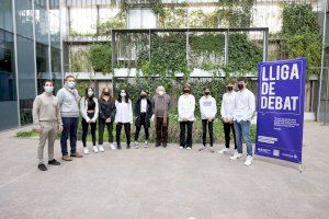 Alumnat de set instituts d’educació secundària competeixen en la Lliga de Debat de l’UJI - (foto 6)