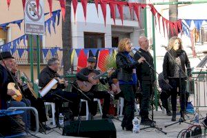 El porrat de Sant Macià ha omplit d'alegria els carrers de Ròtova - (foto 12) El porrat de Sant Macià ha omplit d'alegria els carrers de Ròtova - (foto 12)