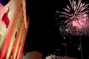 Les Falleres Majors d'Alaquàs donen inici a les Falles amb la tradicional Crida des del Castell d’Alaquàs Les Falleres Majors d'Alaquàs donen inici a les Falles amb la tradicional Crida des del Castell d’Alaquàs