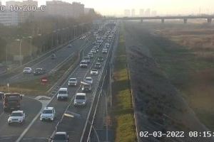 Retencions de trànsit a València: aquestes són les principals vies amb embossos Retencions de trànsit a València: aquestes són les principals vies amb embossos