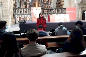 Bárbara Blasco defensa que la literatura genera plaer estètic i comunicació amb el món