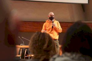 Alaquàs celebra la xarrada “La por als petards de gossos i gats: claus per reduir-la” Alaquàs celebra la xarrada “La por als petards de gossos i gats: claus per reduir-la”