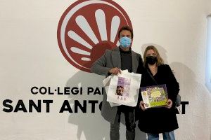 L’Ajuntament de Canals reparteix les bosses amb l’eslògan guanyador del 8M - (foto 6) L’Ajuntament de Canals reparteix les bosses amb l’eslògan guanyador del 8M - (foto 6)