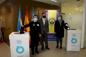 Burriana instal·la contenidors per a arreplegar i reciclar els uniformes de la Policia Local Burriana instal·la contenidors per a arreplegar i reciclar els uniformes de la Policia Local