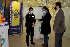 Burriana instal·la contenidors per a arreplegar i reciclar els uniformes de la Policia Local - (foto 3) Burriana instal·la contenidors per a arreplegar i reciclar els uniformes de la Policia Local - (foto 3)