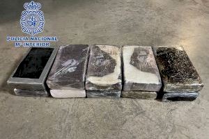 Desarticulan un grupo dedicado a la distribución de cocaína en vehículos “caleteados” en Torrevieja - (foto 2)