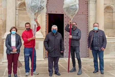 L’Ajuntament de Castalla cedeix dos fanals a l’Església Parroquial de la Mare de Déu de l’Assumpció