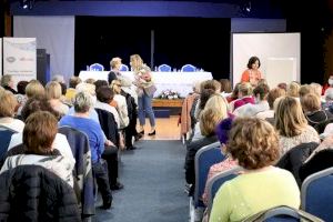 Las directivas de la Asociación de Amas de Casa de Valencia vuelven a Benidorm con sus jornadas de formación - (foto 2) Las directivas de la Asociación de Amas de Casa de Valencia vuelven a Benidorm con sus jornadas de formación - (foto 2)