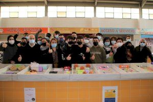 La cooperativa “Persones de confiança” del Instituto Clara Campoamor vende un año más sus productos en el mercado municipal de Alaquàs - (foto 2) La cooperativa “Persones de confiança” del Instituto Clara Campoamor vende un año más sus productos en el mercado municipal de Alaquàs - (foto 2)