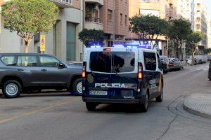 Tres joves amenacen de mort a un indigent a Gandia i intenten agredir-lo Tres joves amenacen de mort a un indigent a Gandia i intenten agredir-lo