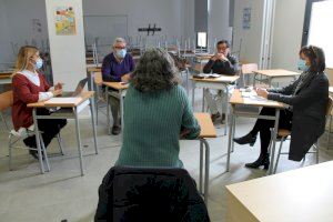 ‘Benicàssim Activa’ inicia l'última fase per a la selecció dels projectes que optaran al programa d'acompanyament a emprenedors ‘Benicàssim Activa’ inicia l'última fase per a la selecció dels projectes que optaran al programa d'acompanyament a emprenedors