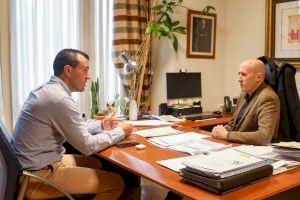Mompó exige explicaciones a la CHJ sobre por qué las lluvias arrastraron toneladas de cañas y suciedad a las playas valencianas durante el mes de marzo Mompó exige explicaciones a la CHJ sobre por qué las lluvias arrastraron toneladas de cañas y suciedad a las playas valencianas durante el mes de marzo