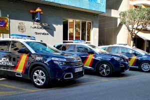 Una pelea tumultuaria en un local de ocio de Gandia deja 4 personas y 2 policías heridos