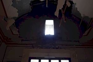 Cierra al culto una ermita de Valencia tras derrumbarse el techo y una de las bóvedas - (foto 2)