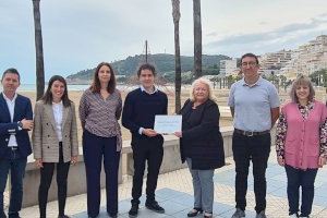 Colomer entrega el distintivo acreditativo de Municipio Turístico al ayuntamiento de Oropesa del Mar