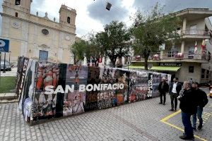 La plaça de Baix se viste para fiestas con fotografías del recordado Juan Miguel Martínez Lorenzo - (foto 2) La plaça de Baix se viste para fiestas con fotografías del recordado Juan Miguel Martínez Lorenzo - (foto 2)