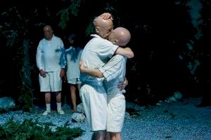 El Teatre Principal de València presenta ‘Kind’ de la companyia belga Peeping Tom, dins del Festival 10 Sentidos El Teatre Principal de València presenta ‘Kind’ de la companyia belga Peeping Tom, dins del Festival 10 Sentidos