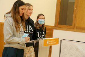 La Universitat d’Alacant celebra el Dia d’Europa amb la lectura de la Declaració de Robert Schuman per estudiants internacionals La Universitat d’Alacant celebra el Dia d’Europa amb la lectura de la Declaració de Robert Schuman per estudiants internacionals