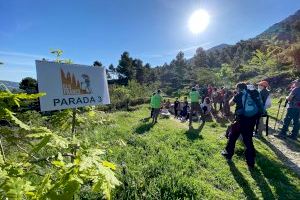 El Geolodia Alacant reuneix 500 participants en una ruta espectacular al voltant dels Frares de Serrella - (foto 5) El Geolodia Alacant reuneix 500 participants en una ruta espectacular al voltant dels Frares de Serrella - (foto 5)