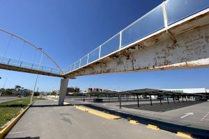 Finalizados los trabajos de conservación y mantenimiento de las pasarelas peatonales sitas en Cv-905 y Avenida de las Cortes Valencianas - (foto 10)