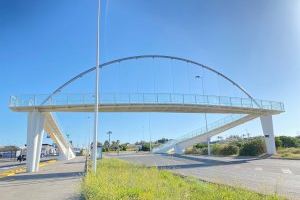 Finalizados los trabajos de conservación y mantenimiento de las pasarelas peatonales sitas en Cv-905 y Avenida de las Cortes Valencianas