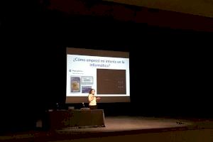 El alumnado de Secundaria del IES V.A Estellés asiste a una charla motivacional sobre las vocaciones de Ciencias El alumnado de Secundaria del IES V.A Estellés asiste a una charla motivacional sobre las vocaciones de Ciencias