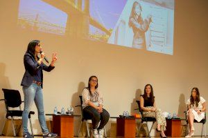 Reconocidas ingenieras demandan en la UA más presencia de mujeres en carreras técnicas