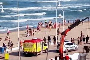 Fallece un hombre ahogado en la playa de Guardamar del Segura