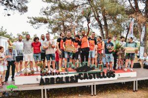 Club Castell de Serra, en absoluta femenina, y Edeta masculí, en absoluta masculina, se coronan en la Carrera de los Árboles y Castillos - (foto 4)