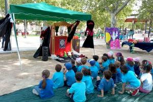 La V Feria del Libro de Utiel recibe muy buena acogida del público con amplia participación en actividades de animación lectora La V Feria del Libro de Utiel recibe muy buena acogida del público con amplia participación en actividades de animación lectora