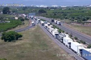 Un accidente en la AP-7 en Castelló provoca largas colas