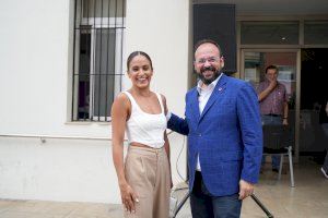 La vilamarxantera que acompañó a Chanel vuelve a su pueblo tras triunfar en Eurovisión