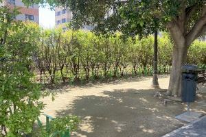 L’Ajuntament de València licita les obres de remodelació de la zona de gossos del jardí del carrer Rafael Lapesa Melgar - (foto 2) L’Ajuntament de València licita les obres de remodelació de la zona de gossos del jardí del carrer Rafael Lapesa Melgar - (foto 2)