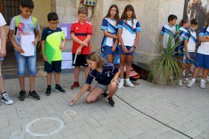 Els escolars de Nules donen visibilitat a la campanya 'Estima Nules, no és un cendrer' - (foto 3)