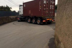 Vila-real instal·la QR perquè els camioners sàpiguen la ruta correcta i no quedin atrapats Vila-real instal·la QR perquè els camioners sàpiguen la ruta correcta i no quedin atrapats