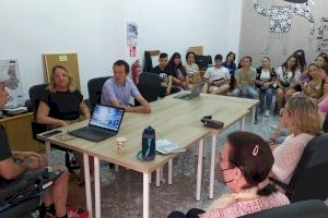 Mezquita analitza l’accessibilitat de l’IES Ribalta amb l'estudiantat d'Atenció a Persones amb Dependència i l'OVI Mezquita analitza l’accessibilitat de l’IES Ribalta amb l'estudiantat d'Atenció a Persones amb Dependència i l'OVI