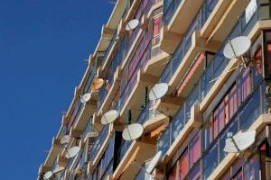 Calp amplia el Plan de Rehabilitación Fachadas para eliminar cableados, antenas y toldos en desuso en el Casco Histórico