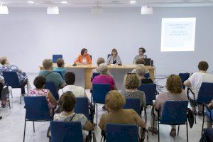 Éxito de la I Jornada de prevención del suicidio en Gandia - (foto 2)