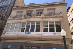 El alcalde plantea a Mazón que opte por comprar el Aula de la Fundación CAM para la instalación de una sede de la institución provincial