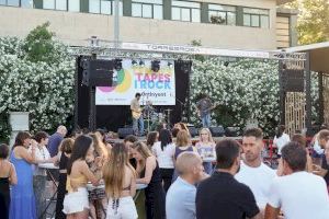 Comerciants i hostelers destaquen l’augment dels visitants d’altres localitats a la Fira de Tendes, Tapes i Rock d’Ontinyent - (foto 3)