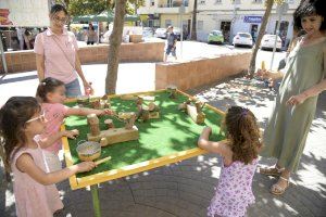 El Encuentro Animalista de Paiporta reúne a cientos de personas en la plaza Mayor - (foto 6) El Encuentro Animalista de Paiporta reúne a cientos de personas en la plaza Mayor - (foto 6)
