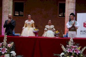 Vera Martínez i Carolina Sanchis Mengod són proclamades falleres majors d'Alaquàs per a l'any 2023 - (foto 3) Vera Martínez i Carolina Sanchis Mengod són proclamades falleres majors d'Alaquàs per a l'any 2023 - (foto 3)