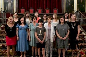 La Universitat de València lliura els Premis Olga Quiñones, que incorporen la perspectiva de gènere i aposten per la igualtat La Universitat de València lliura els Premis Olga Quiñones, que incorporen la perspectiva de gènere i aposten per la igualtat