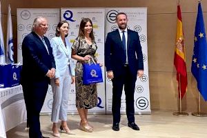 Las playas de Benidorm obtienen las banderas ‘Q’ de Calidad Turística y el distintivo Safe Tourism Las playas de Benidorm obtienen las banderas ‘Q’ de Calidad Turística y el distintivo Safe Tourism