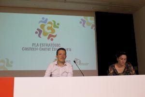 Castelló pone en marcha un proceso participativo ambicioso para poner la educación en el centro de las políticas municipales - (foto 2) Castelló pone en marcha un proceso participativo ambicioso para poner la educación en el centro de las políticas municipales - (foto 2)