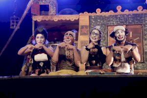 Borriana viu la seua primera nit de teatre ‘a la fresqueta’ amb ‘Karpaty’ - (foto 2)