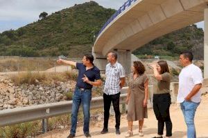 El senador de Compromís visita Oliva per conèixer els avanços de les obres de l’enllaç sud d’Oliva - AP7