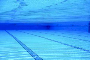 Salven la vida d'una dona en la piscina d'un hotel de l'Alfàs del Pi