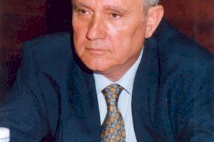 El Ayuntamiento de Elche nombrará ‘Hijo Predilecto de Elche’ al jurista ilicitano Tomás Salvador Vives Antón - (foto 2) El Ayuntamiento de Elche nombrará ‘Hijo Predilecto de Elche’ al jurista ilicitano Tomás Salvador Vives Antón - (foto 2)